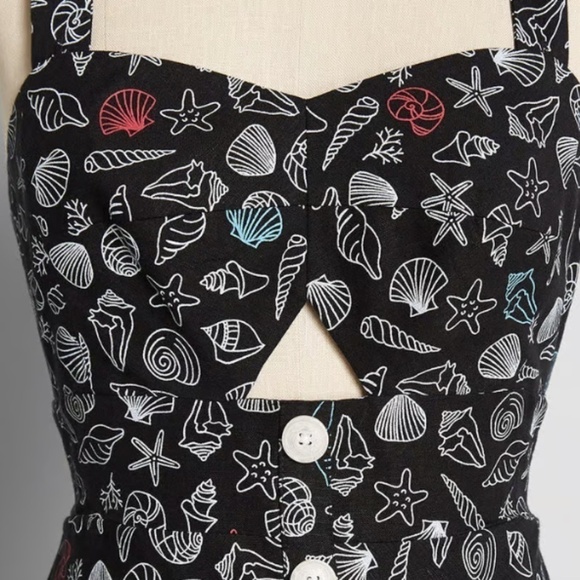 MODCLOTH Beach Seashells Shore Vacation Resort Dress • New with Tags - Picture 2 of 3